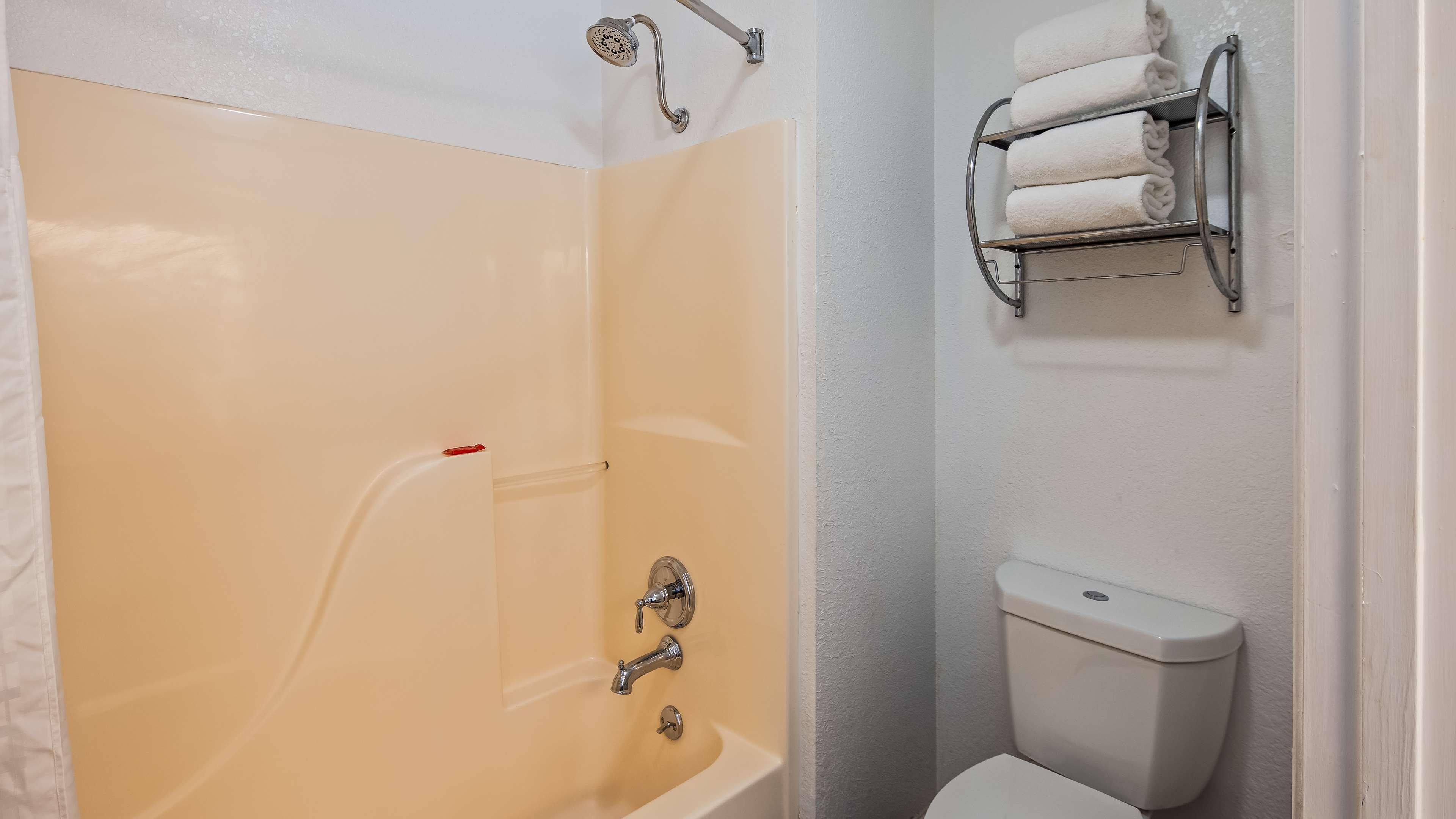Surestay Plus By Best Western San Antonio Airport Exterior photo